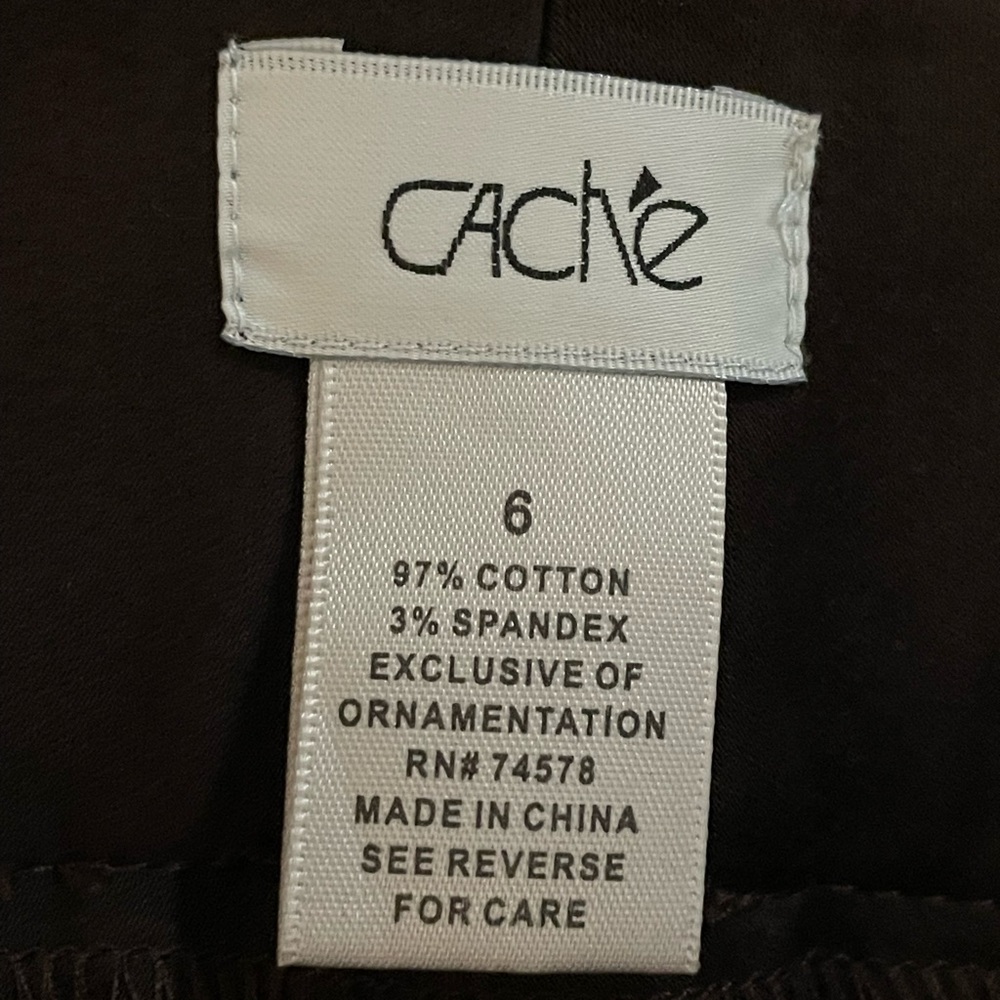 Cache Bermuda Shorts - Picture 3 of 4